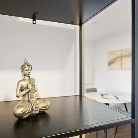 Modernes Am Rhein In Ruhiger Lage *