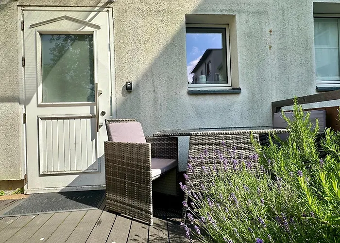 Modernes Am Rhein In Ruhiger Lage *